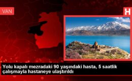 Yolu kapalı mezradaki 90 yaşındaki hasta, 5 saatlik çalışmayla hastaneye ulaştırıldı
