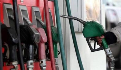 AB, piyasaları sarsacak adımı yarın atıyor! Petrol fiyatlarında 20 dolarlık artış olacak, akaryakıta yeni zamlar yolda