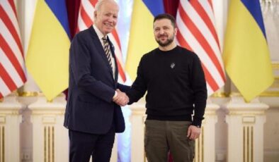 ABD Başkanı Biden, Kiev’de Zelenskiy ile görüştü