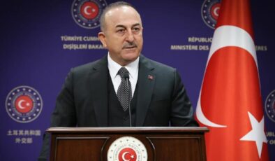 Çavuşoğlu’ndan yabancı arama kurtarma ekipleri hakkındaki iddialara yanıt: İftiralar atılıyor