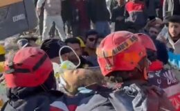CHP’li vekilin akrabası 132 saat sonra göçük altından çıkartıldı