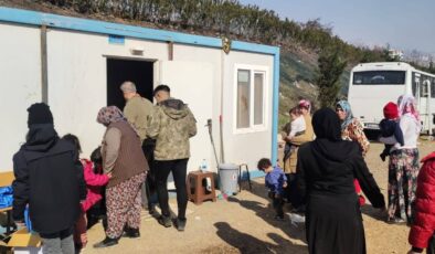 “Deprem Bölgelerinde Uyuz Salgını, Kızamık Korkusu ve Kolera Riski Var!”