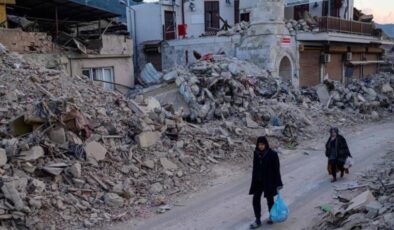 Deprem sonrası yeni bir hayat kurmak isteyenlere fırsatçı çelmesi! Petrol düştü ama zam üstüne zam yaptılar