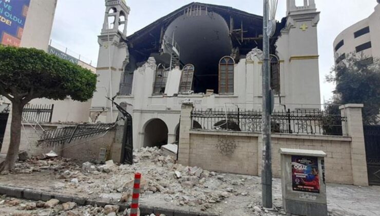 Depremin acısını hisseden illerden olan Hatay’da tarihi Antakya Rum Ortadoks Kilisesi’nde tahribat oluştu