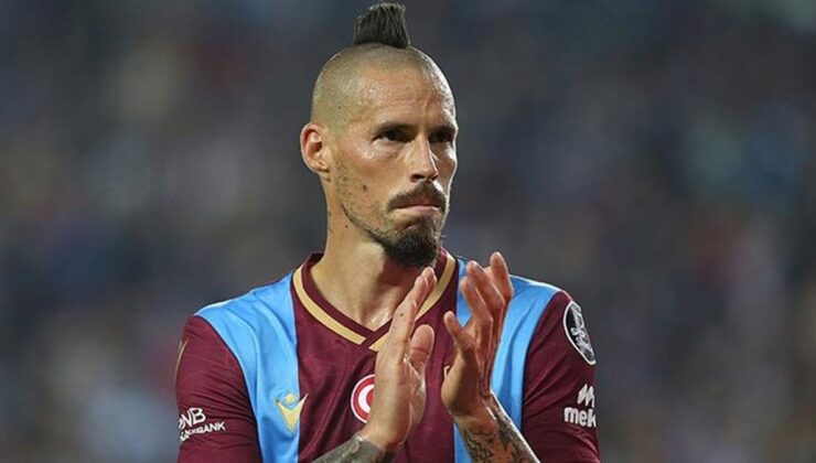 Futbolu bırakıyor mu? Saçlarını kestiren Hamsik’in yeni stilini görenler gözlerine inanamadı