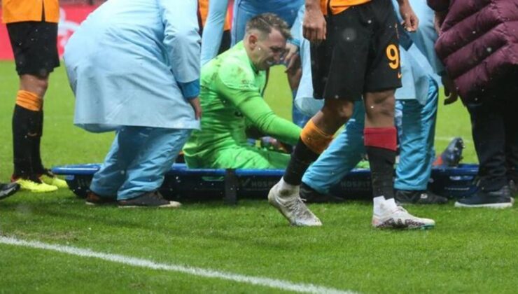 Galatasaraylıların yüreği kan ağlıyor! Muslera koltuk değnekleriyle zor yürüyor