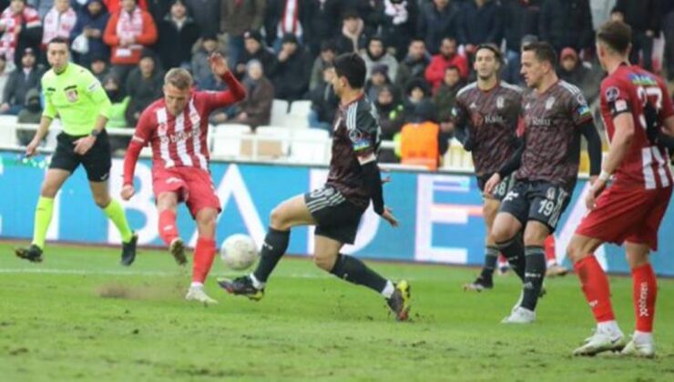 Herkes aynı soruyu soruyor! Sivasspor-Beşiktaş maçının zemini mücadelenin önüne geçti