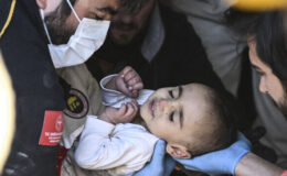 Hoş geldin Aliye bebek: Depremin 133’üncü saatinde enkaz altından kurtarıldı