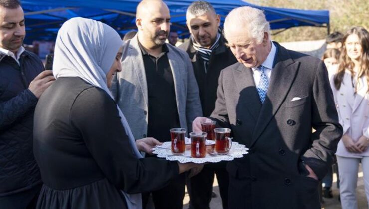 İngiltere Kralı Charles, Londra’da depremzedelere yardım çalışması yapan gönüllüleri ziyaret etti