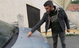 İstanbul’un göbeğinde park halindeki otomobili çizerek üzerine “Öl” yazdılar