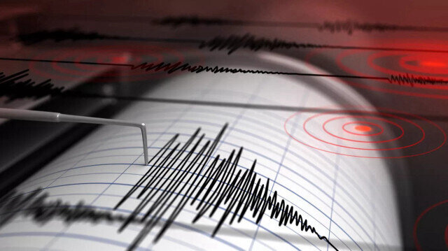Türkiye’nin ardından İran da sallandı: Komşuda şiddetli deprem