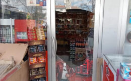Ankara’da market soygunu: Camı kırıp sadaka kutularını çaldı