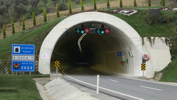 Çanakkale’de hizmete giren Gelibolu-Eceabat Yolu sayesinde vatandaşların çilesi sona erdi