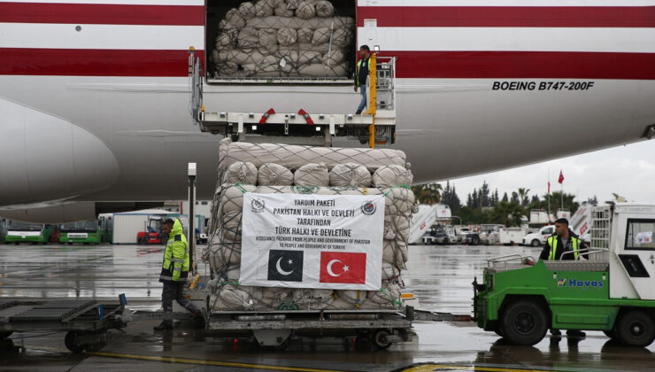 Deprem bölgesine çadır yardımı! Pakistan’dan 4 bin çadır gönderildi