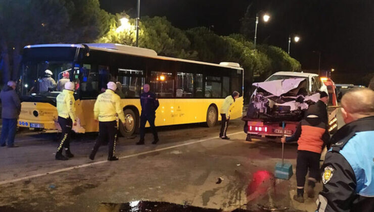 İstanbul Silivri’de İETT otobüsü ile otomobil kafa kafaya çarpıştı: 1 ölü 2 yaralı