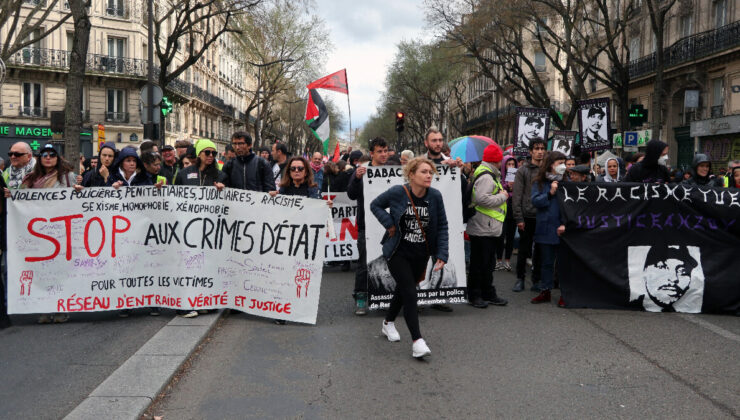 Paris’te bu kez “polis şiddetine” karşı protestolar yapıldı