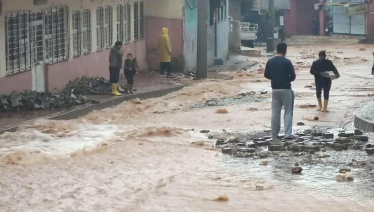 Şanlıurfa’da sağanak yağış etkili oldu