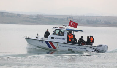 Şanlıurfa’da sel felaketinde 6’ncı gün! Sele kapılan tır sürücüsü aranmaya devam ediyor