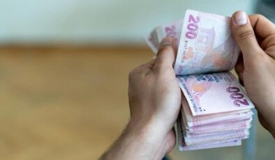 Son Dakika: En düşük emekli maaşının 7 bin 500 liraya çıkarılmasını içeren teklif TBMM’de kabul edildi