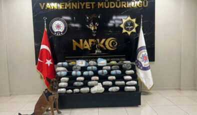 Van’da ‘Bobi’ ile aramada 31 kilo 770 gram uyuşturucu ele geçirildi