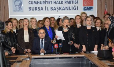 CHP’li kadınlar Bursa’da salona sığmadı