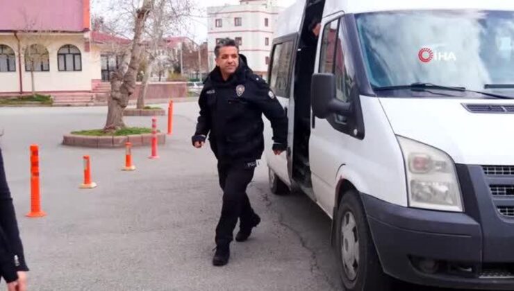 Hem çalıp hem söylediler, polis haftasını kutladılar