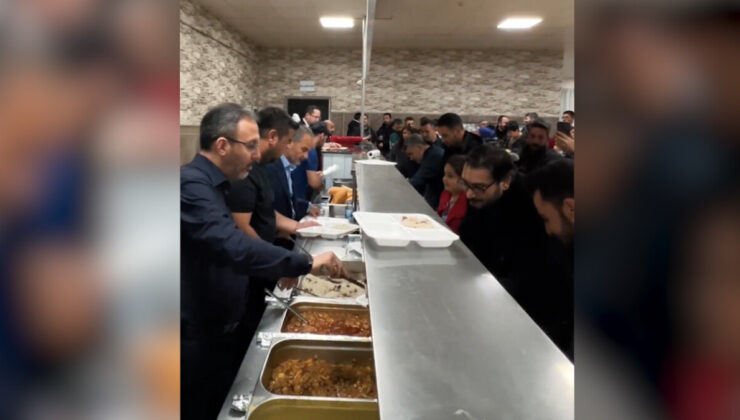 Mehmet Kasapoğlu, Adıyaman’da öğrenci yurdunda iftar yemeği dağıttı