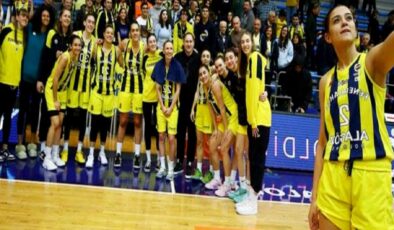 Son Dakika: Fenerbahçe Kadın Basketbol Takımı, İtalyan ekibi Beretta Famila Schio’yu eleyerek EuroLeague’de finale çıktı