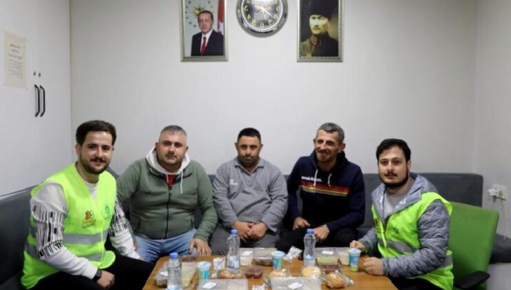 Taksici esnafının iftar yemeği Büyükşehir’den