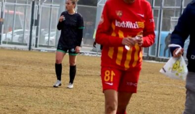 Kayseri Kadın Futbol Kulübü Oyuncusu Zeynep Bilir Milli Takıma Çağrıldı