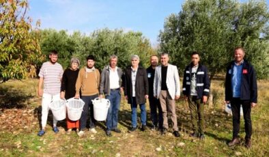 Manisa Turgutlu’da zeytin emekçilerine malzeme