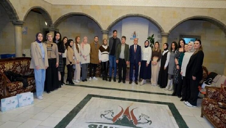 Mehmet Savran’dan Nevşehirli gönüllü gençlere tebrik